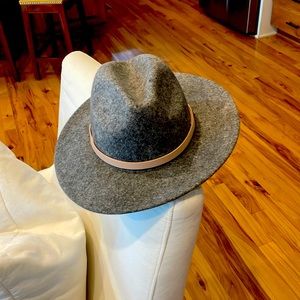NWT Free People grey hat.